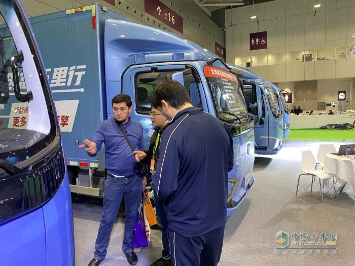 領(lǐng)勢(shì)而來 藍(lán)擎汽車新能源爆款新品重磅亮相深圳車展