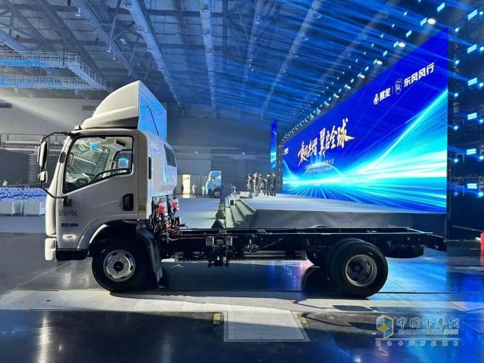 充電快、拉得多、跑得遠(yuǎn)！乘龍翼威2電動(dòng)輕卡太能賺！