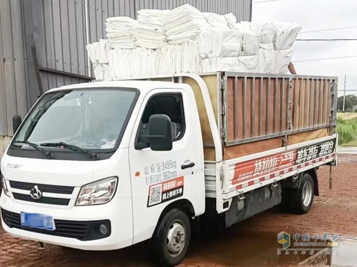 長途貨運老司機轉型城配，300L大氣罐跨越者D3CNG助高師傅開啟事業(yè)新篇