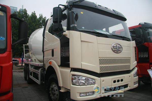 一汽解放攪拌車