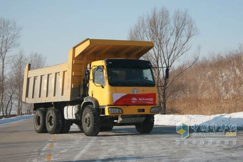 艾里遜自動變速箱車試駕坡路