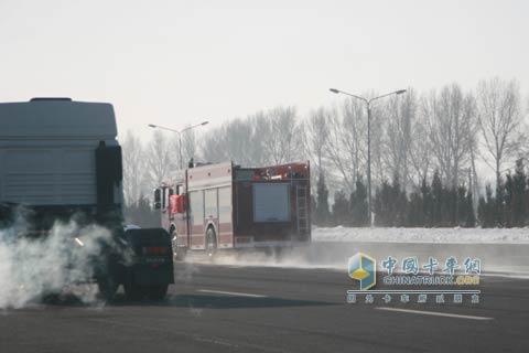 配備艾里遜自動變速箱的消防車在比賽