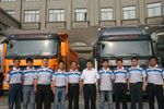 北奔重卡V3巡展車隊全家福