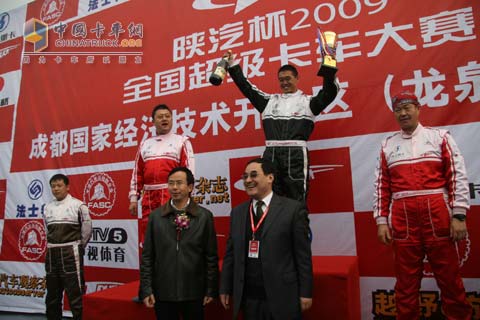 獲獎選手高興慶祝