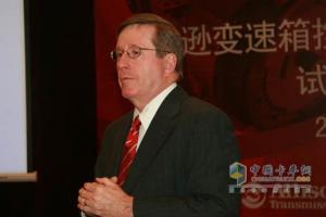 艾里遜變速箱公司副總裁Michael Headly發(fā)言