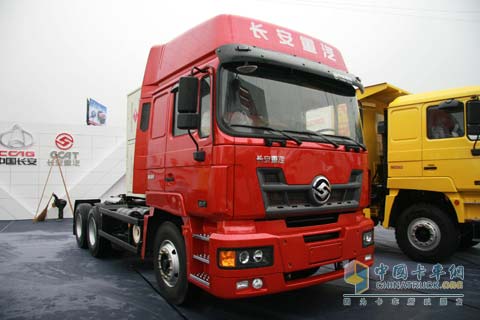 2010北京車展長安重汽牽引車