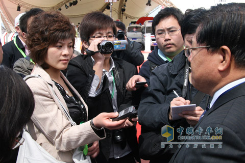 2010北京車展一汽解放領(lǐng)導致辭
