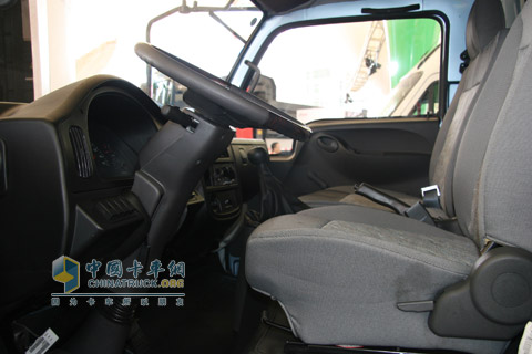 2010北京車展南京依維柯躍進世博版內飾