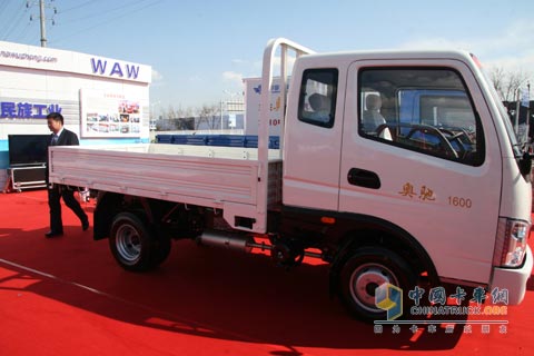 2010北京車展五征奧馳1600