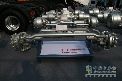 2010北京車(chē)展北奔牽引車(chē)前橋