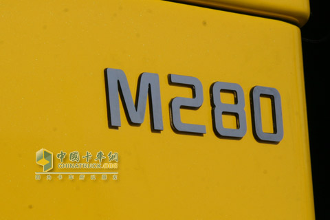 2010北京車展長安重汽6X4自卸車