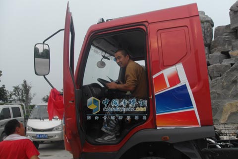 濟(jì)南用戶試駕東風(fēng)柳汽乘龍609