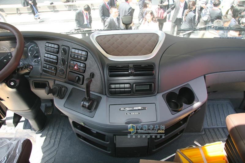 [上海車展]奔馳攜黑曜石閃亮登場