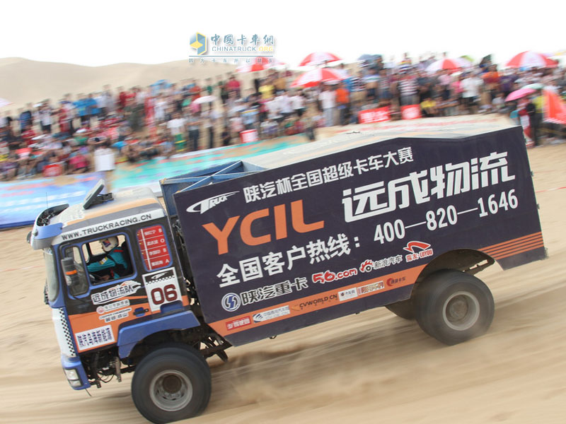 2011卡車(chē)大賽-烏海站賽車(chē)英姿2