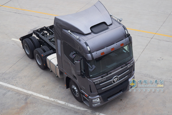 福田戴姆勒歐曼GTL6*4牽引車實拍圖