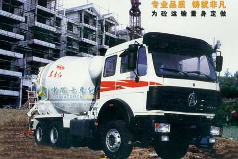 一拖混凝土攪拌運(yùn)輸車