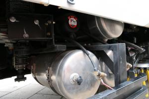 比亞迪 T8 245馬力 4x2 16噸 純電動洗掃車