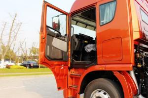 聯(lián)合卡車(chē) U260重卡 260馬力 4X2 國(guó)五 LNG牽引車(chē)(蓬翔單級(jí)減速橋)(SQR4182N6Z)
