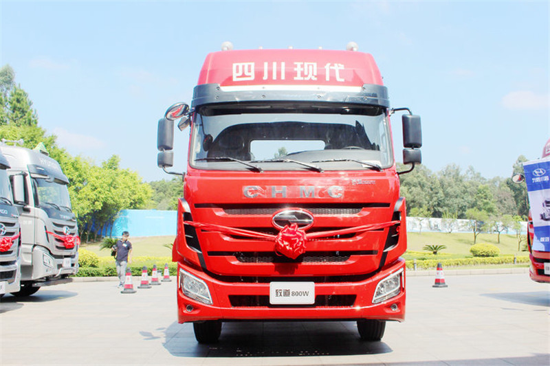 四川現(xiàn)代 致道800W重卡 310馬力 4X2 國(guó)五牽引車(CNJ4180KPG36V)