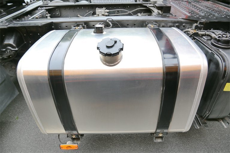 四川現代 致道800W重卡 350馬力 4X2國五 牽引車(CNJ4180KPG36V)
