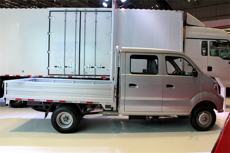 重汽王牌 W1系 1.8L 61馬力 柴油 2.5米 國四雙排欄板微卡(CDW5030CCYS3M4)