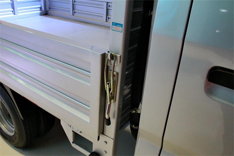 重汽王牌 W1系 1.8L 61馬力 柴油 2.5米 國四雙排欄板微卡(CDW5030CCYS3M4)