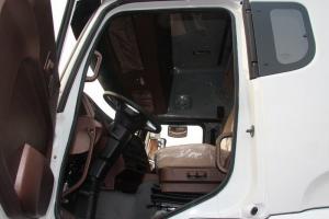 中國重汽 斯太爾D7B重卡 430馬力 6X4 國五 天然氣牽引車(ZZ4253N3841E1LBN)