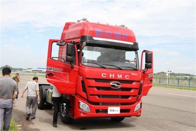 四川現代 致道800W重卡 350馬力 4X2國五 牽引車(CNJ4180KPG36V)