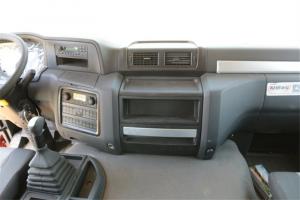 聯(lián)合卡車(chē) U420重卡 420馬力 6X4 國(guó)五牽引車(chē)(QCC4252D654-4)