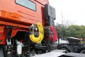 聯(lián)合卡車(chē) U440重卡 440馬力 6X4 國(guó)五牽引車(chē)(漢德后橋)(QCC4252D654-1)