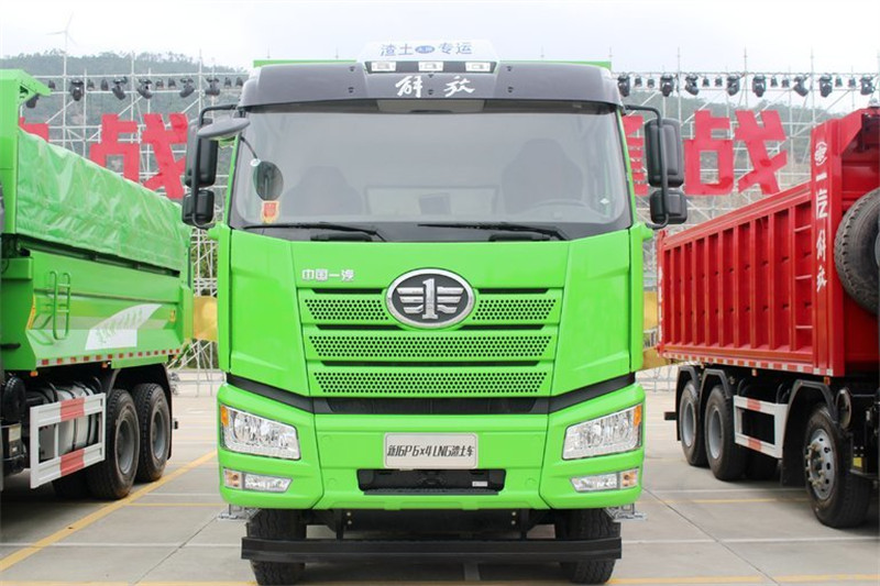 一汽解放 J6P重卡 350馬力 6X4 國(guó)五6.2米LNG自卸車(chē)(CA3250P66L2T1E24M5)