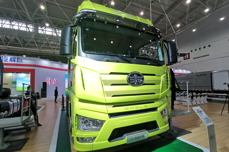 一汽解放 J7重卡 550馬力 6×4 國六 智能牽引車 