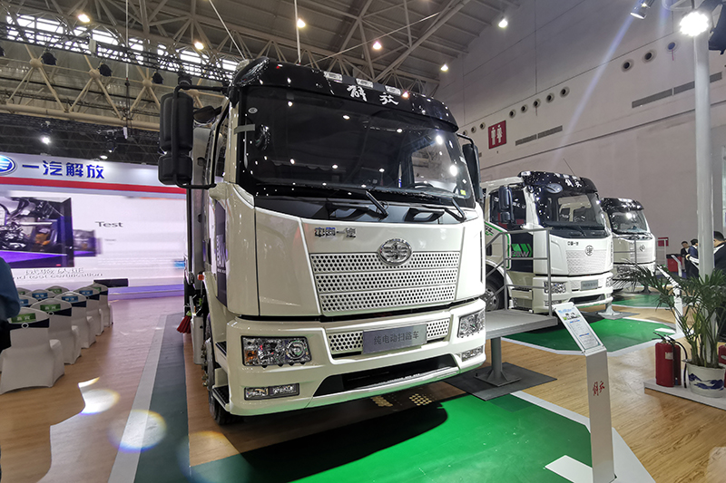 一汽解放 J6L 160kW 4×2 純電動餐廚垃圾車