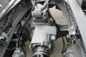 中國(guó)重汽 豪瀚N5G重卡 310馬力 國(guó)五 8X4自卸車(chē)底盤(pán)(ZZ3315N3063E1)