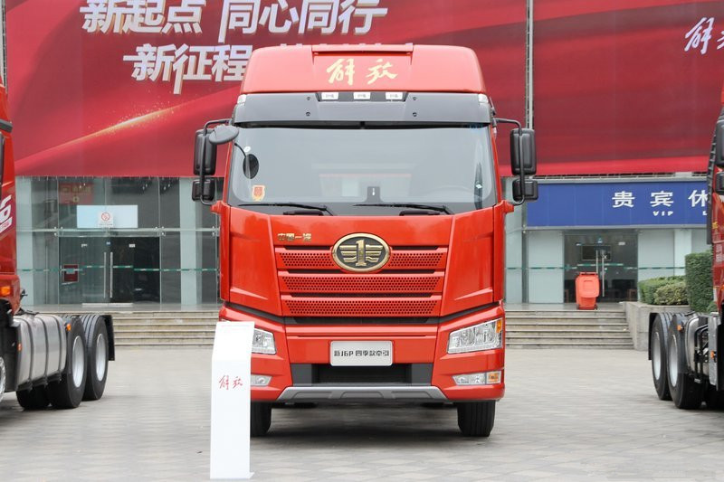 一汽解放 新J6P重卡 領航標載版 新北方款 500馬力 6X4 國五牽引車(CA4250P66K25T1A1E5)