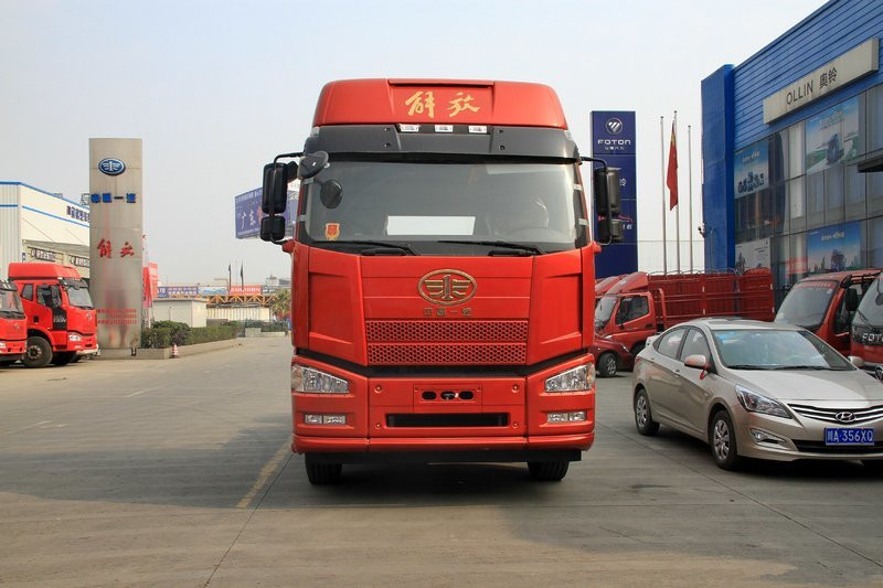 一汽解放 J6P重卡 460馬力 6X4 國五危險品牽引車(大單胎)(CA4250P66K24T1A9E5)