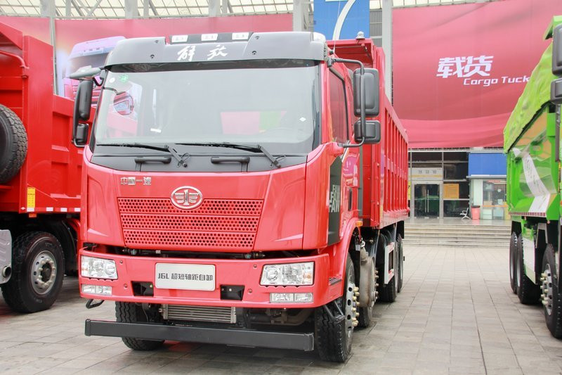 一汽解放 J6L重卡 350馬力 6X4 7米 國五自卸車底盤(CA3250P66K2L3BT1AE5)