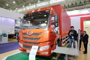 一汽解放青汽 龍VH 2.0版 240馬力 4X2 6.65米 國五廂式載貨車(CA5189CCYPK2L2E5A80)