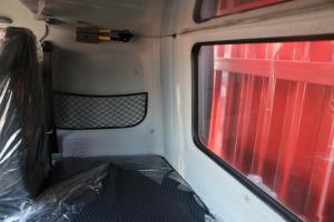 一汽解放青汽 悍V重卡 240馬力 6X2 7.7米 國五倉柵式載貨車(CA5250CCYP1K2L5T3E5A80-1)