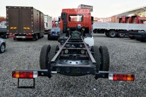 一汽解放青汽 龍VH中卡 180馬力 4X2 6.75米 國五欄板載貨車底盤(385后橋)(CA1169PK2L2E5A80)