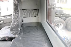 一汽解放青汽 悍V重卡 320馬力 6X2 國五中置軸轎運車(CA1220P1K2L6T3BE5A80)