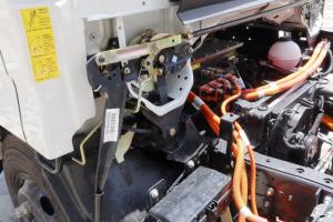 江鈴 凱銳EV 4.5T 4.2米單排廂式 82.43kWh 純電動輕卡載貨車(JX5043XXYTGD25BEV)