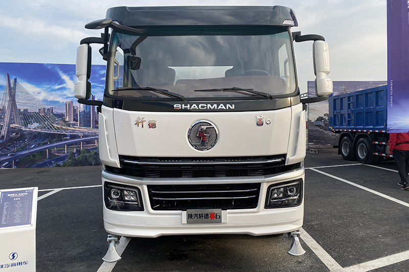 陜汽商用車(chē) 軒德翼6 240馬力 4×2 國(guó)六 灑水車(chē)