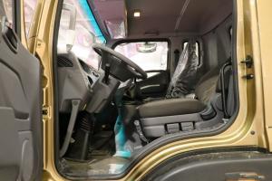 福田 奧鈴大黃蜂 210馬力 6.8米 國五排半欄板載貨車(BJ1186VKPFK-A1)