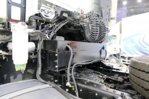 慶鈴 五十鈴巨咖VC66 2020版 520馬力 6X4 國六AMT自動擋牽引車(QL4250WUNDZ)