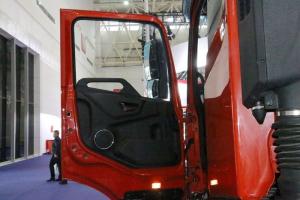 東風(fēng)商用車 天錦KR 190馬力 4X2 5.8米 國六載貨車底盤(DFH5180CCYE3)