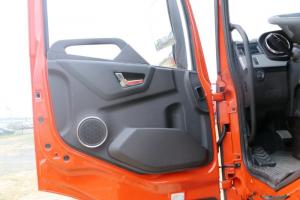 東風(fēng)商用車 天錦KR 230馬力 4X2 6.75米 國五排半欄板載貨車(DFH1180E3)