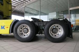 中國重汽 汕德卡SITRAK C7H重卡 540馬力 6X4 國五自動擋牽引車(AMT手自一體)(高頂)(ZZ4256V324HE1B)
