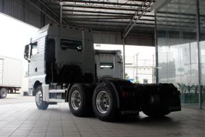 中國重汽 汕德卡SITRAK C7H重卡 440馬力 6X4 國五危險品牽引車(ZZ4256V324HE1W)
