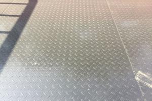 東風(fēng) 福瑞卡F11 物流重載型 143馬力 3.8米 國五 排半欄板輕卡載貨車(錫柴)(EQ1041L8GDF)